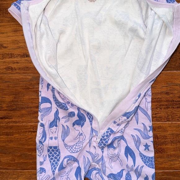 Tea Collection Zippered Short Romper, 18-24M - Picture 5 of 9